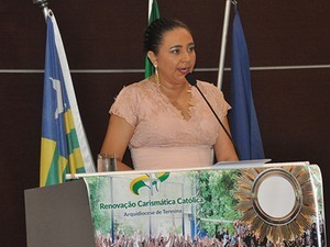 Cida Santiago (PHS) é a autora do projeto de lei.
