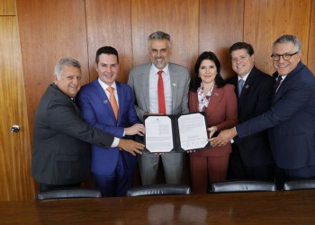 Ministério das cidades assina primeiro contrato do novo Minha Casa, Minha Vida